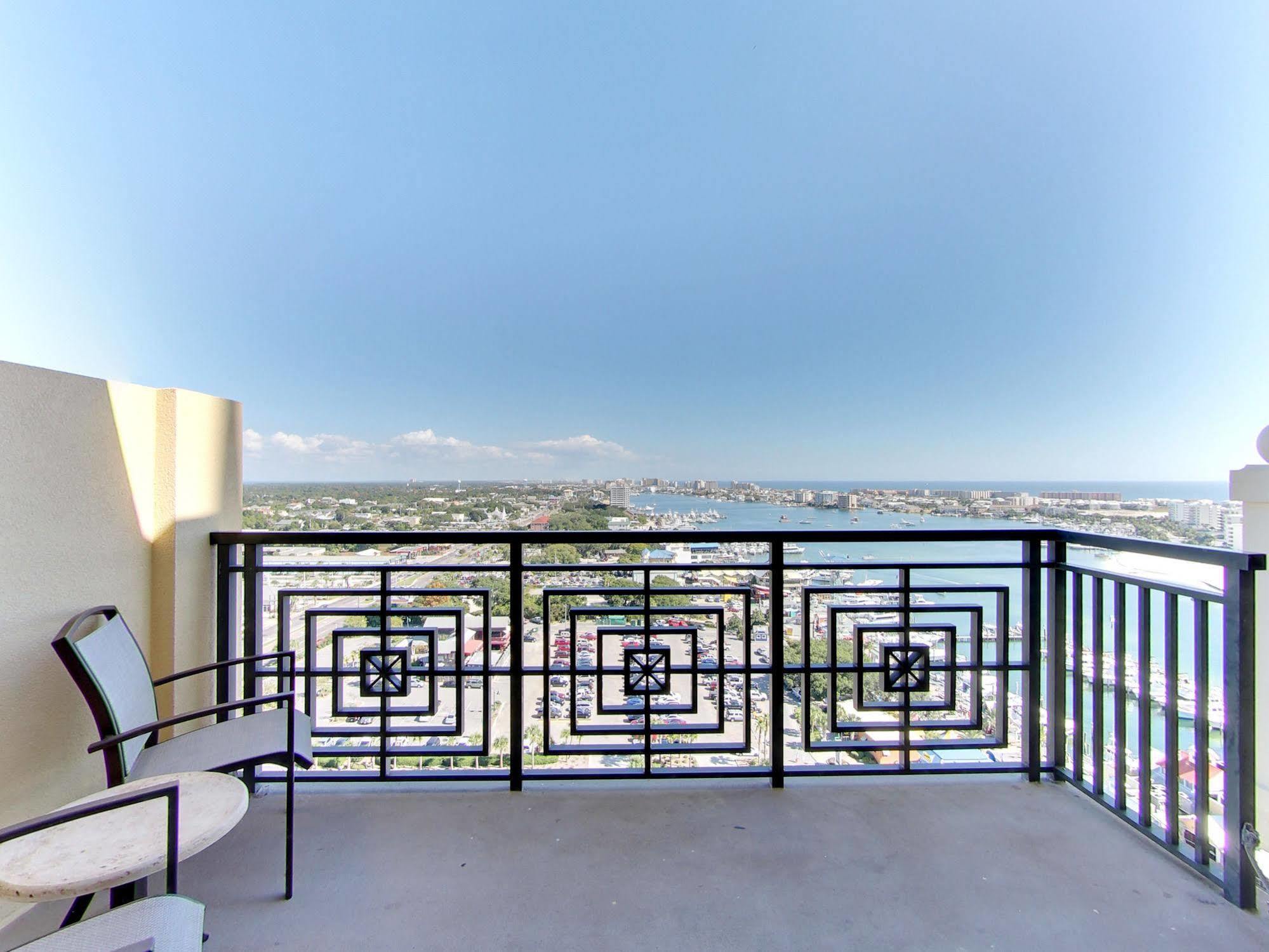 Emerald Grande Condominiums At Harborwalk Village Destin Buitenkant foto